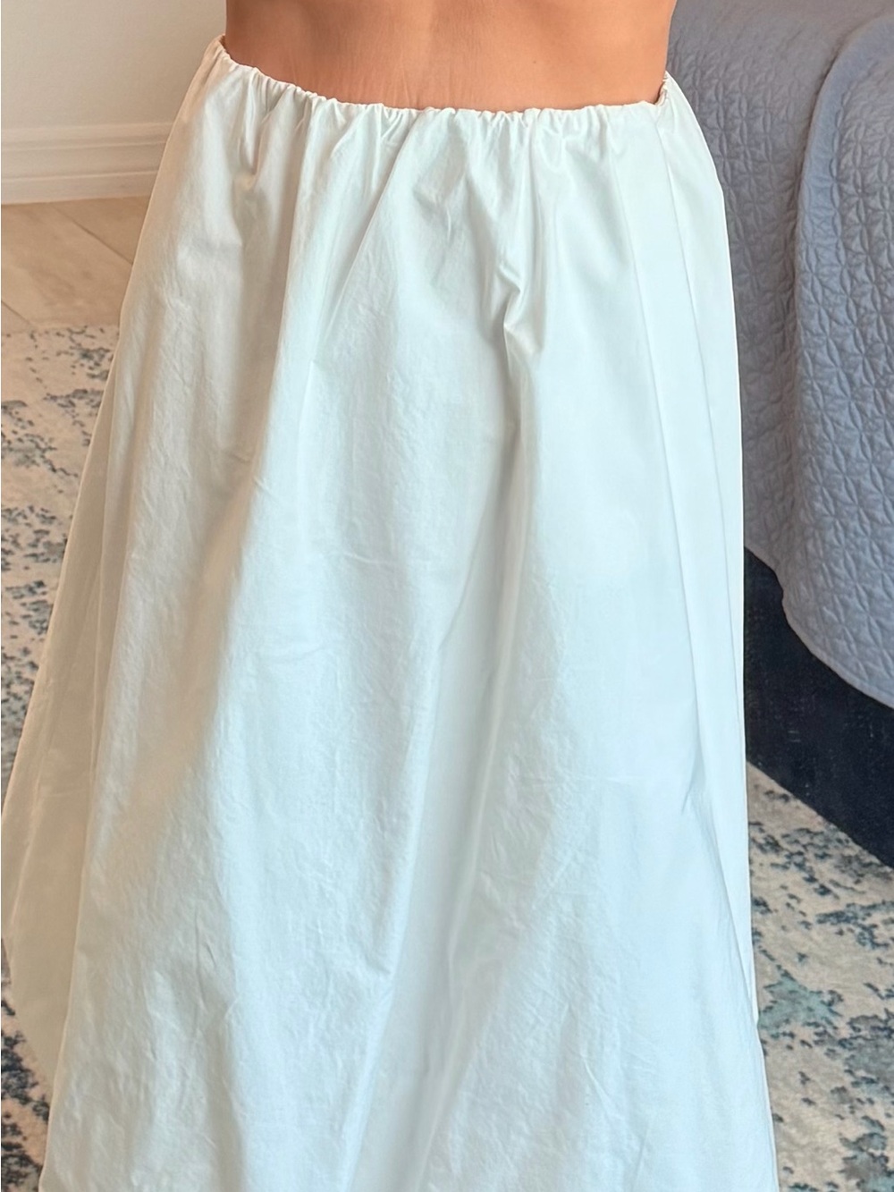 Zara Classic White A-Line Women's Skirt